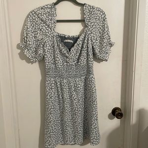 New without tags. Never worn Abercrombie dress